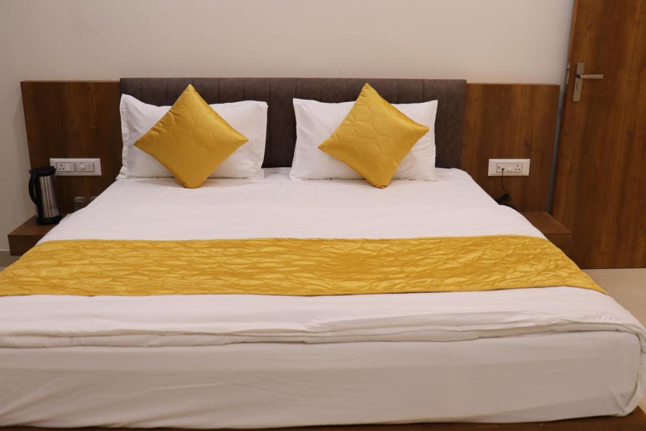 Hotel Jmb Jodhpur  Eksteriør bilde